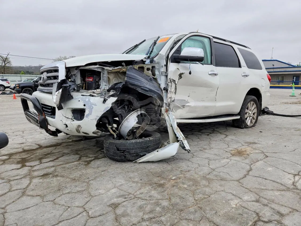 Toyota Sequoia 5.7L 8 2012