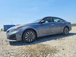 Nissan Altima 2.5L 4 2024