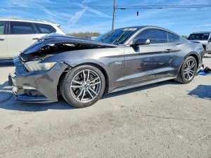Ford Mustang 5.0L 8 2015