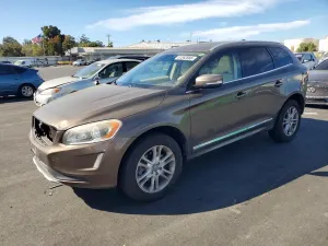 Volvo XC60 2.0L 4 2015