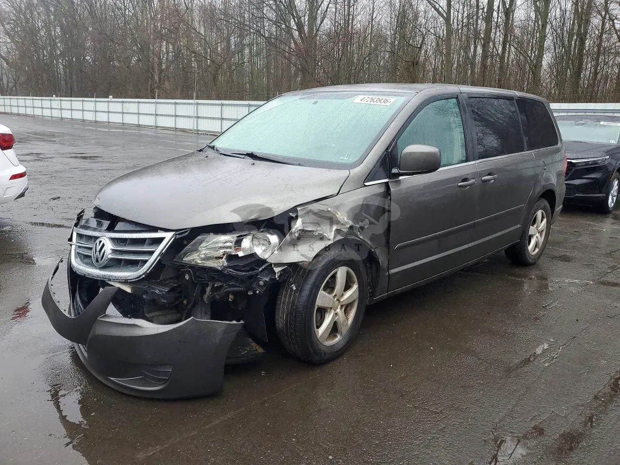 Volkswagen Routan 3.8L 6 2010