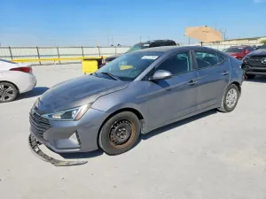 Hyundai Elantra 2.0L 4 2019