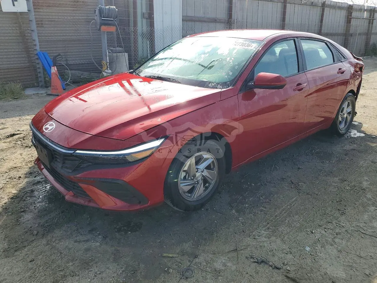 Hyundai Elantra 2.0L 4 2025