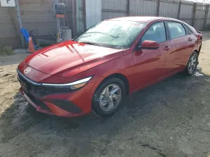 Hyundai Elantra 2.0L 4 2025