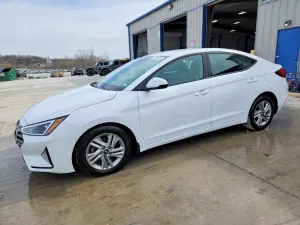 Hyundai Elantra 2.0L 4 2020