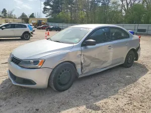 Volkswagen Jetta 2.0L 4 2013