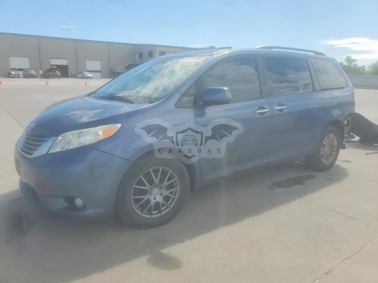 Toyota Sienna 3.5L 6 2016