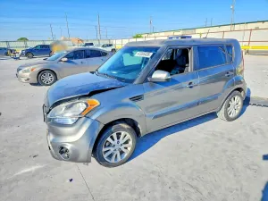 Kia Soul 2.0L 4 2013