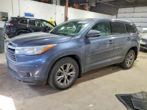 Toyota Highlander 3.5L 6 2015