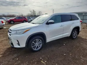 Toyota Highlander 3.5L 6 2018