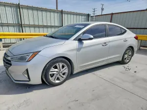 Hyundai Elantra 2.0L 4 2019