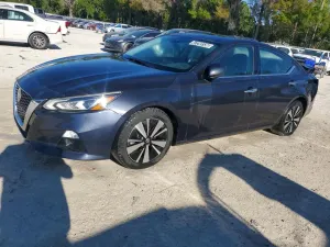 Nissan Altima 2.5L 4 2020