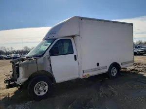 Chevrolet Express 6.0L 8 2021