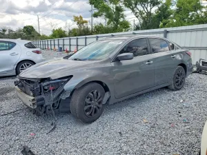 Nissan Altima 2.5L 4 2015