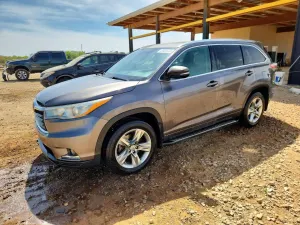 Toyota Highlander 3.5L 6 2014