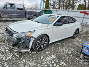 Nissan Altima 2.5L 4 2021