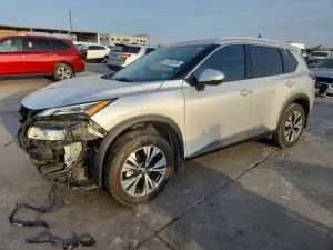 Nissan Rogue 2.5L 4 2021