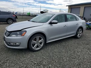 Volkswagen Passat 2.0L 4 2013