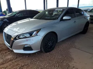 Nissan Altima 2.5L 4 2020