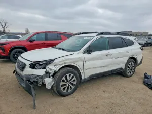 Subaru Outback 2.5L 4 2022