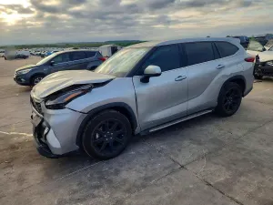 Toyota Highlander 3.5L 6 2022