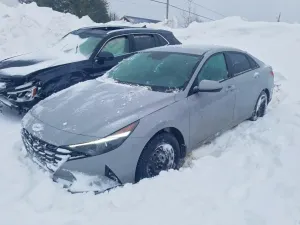 Hyundai Elantra 2.0L 4 2023