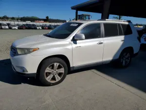 Toyota Highlander 3.5L 6 2013