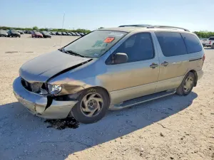 Toyota Sienna 3.0L 6 2000