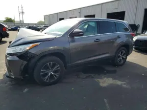 Toyota Highlander 2.7L 4 2019