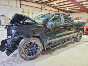Chevrolet Silverado 1500 2.7L 4 2025
