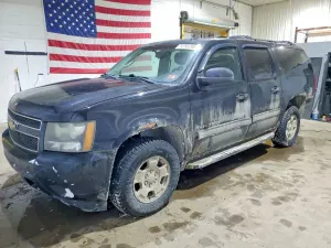 Chevrolet Suburban 5.3L 8 2011