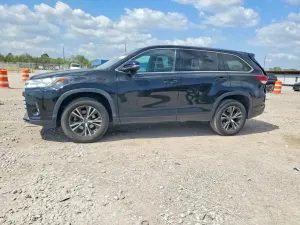 Toyota Highlander 3.5L 6 2019