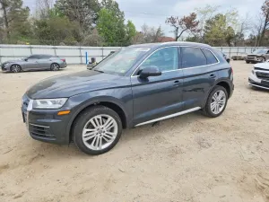 Audi Q5 2.0L 4 2020