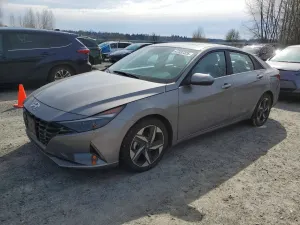 Hyundai Elantra 2.0L 4 2023