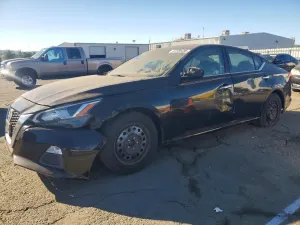 Nissan Altima 2.5L 4 2020