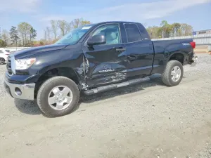 Toyota Tundra 4.6L 8 2013
