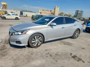 Nissan Altima 2.5L 4 2019