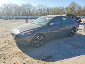 Hyundai Elantra 2.0L 4 2023