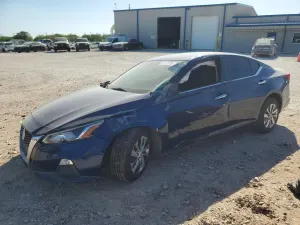 Nissan Altima 2.5L 4 2020