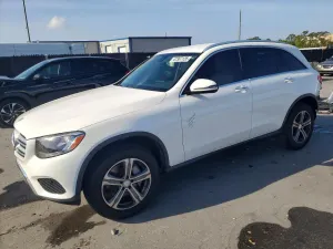 Mercedes-Benz GLC 2.0L 4 2016