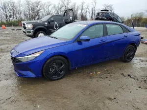 Hyundai Elantra 2.0L 4 2023