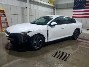 Kia K4 2.0L 4 2025