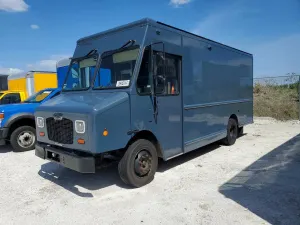 Freightliner MT-45 6.0L 8 2020