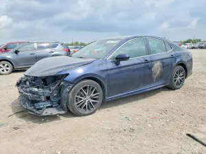 Toyota Camry 2.5L 4 2021