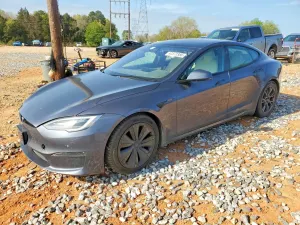 Tesla Model S 2021