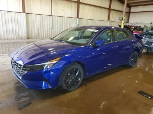 Hyundai Elantra 2.0L 4 2023