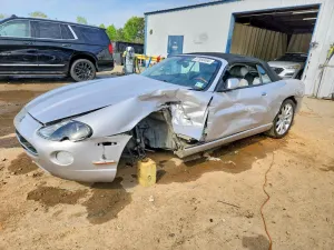 Jaguar XK 4.2L 8 2005