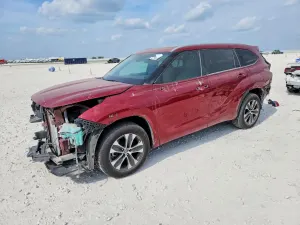 Toyota Highlander 2.4L 4 2023