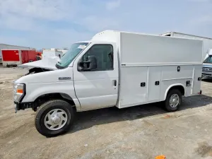 Ford Econoline 7.3L 8 2025