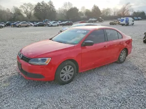 Volkswagen Jetta 2.0L 4 2013